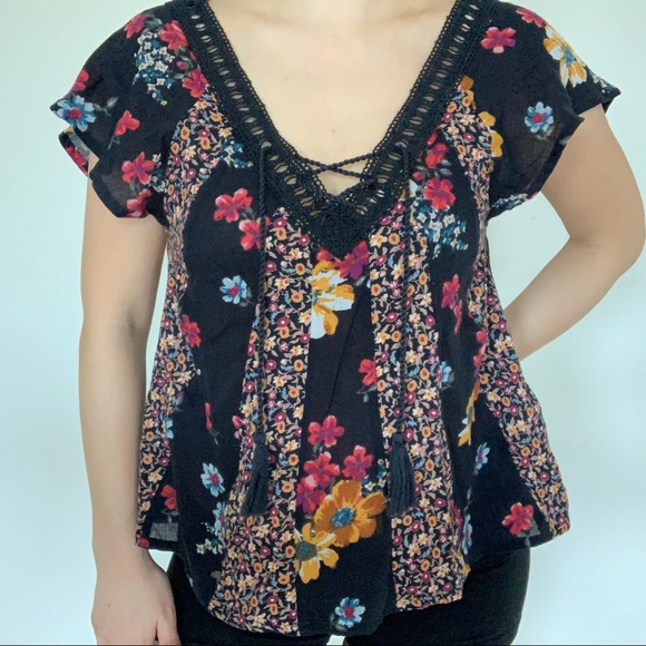 Hollister black floral boho blouse tassels size S - Picture 1 of 8